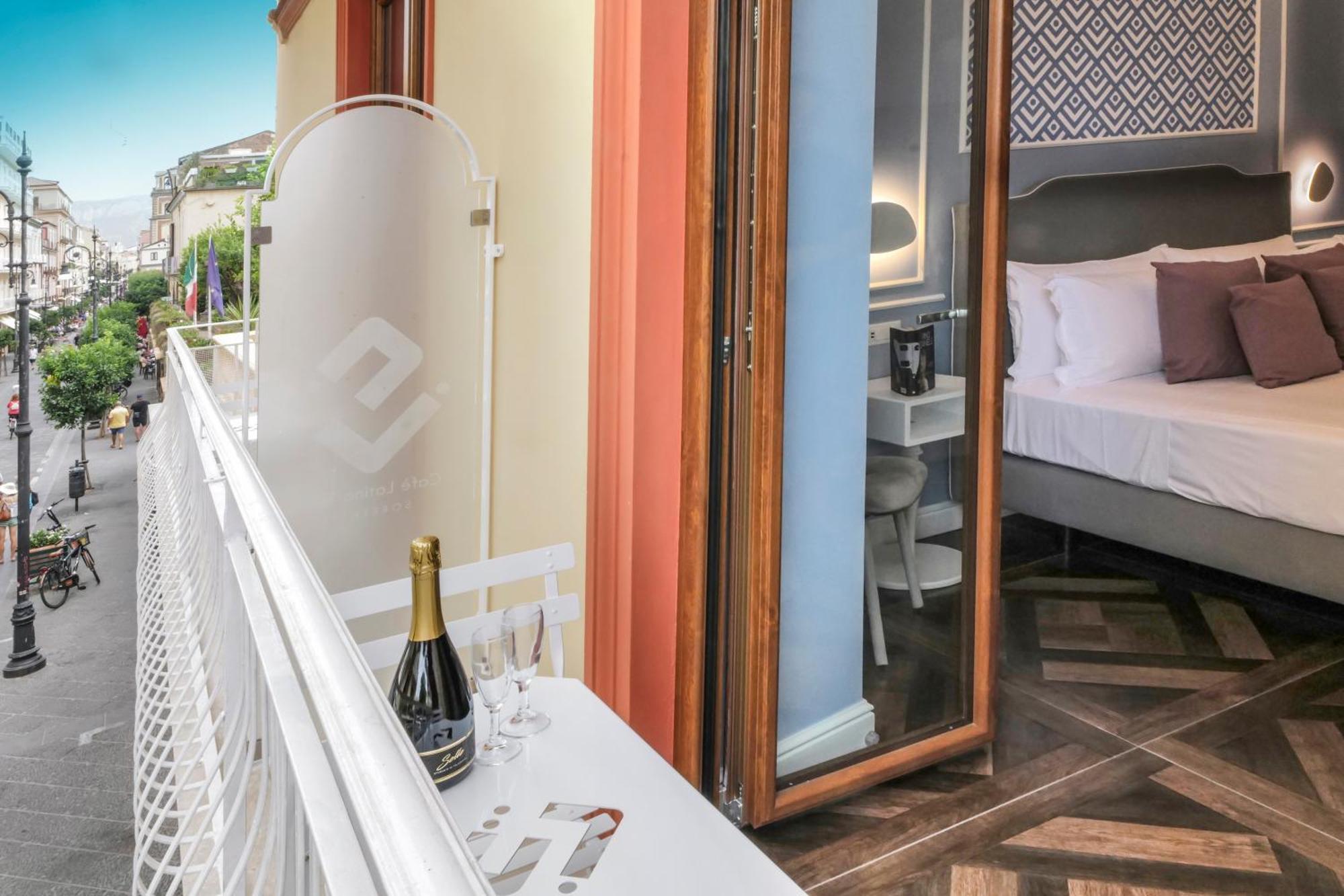 Cafe Latino Suites Сорренто Экстерьер фото